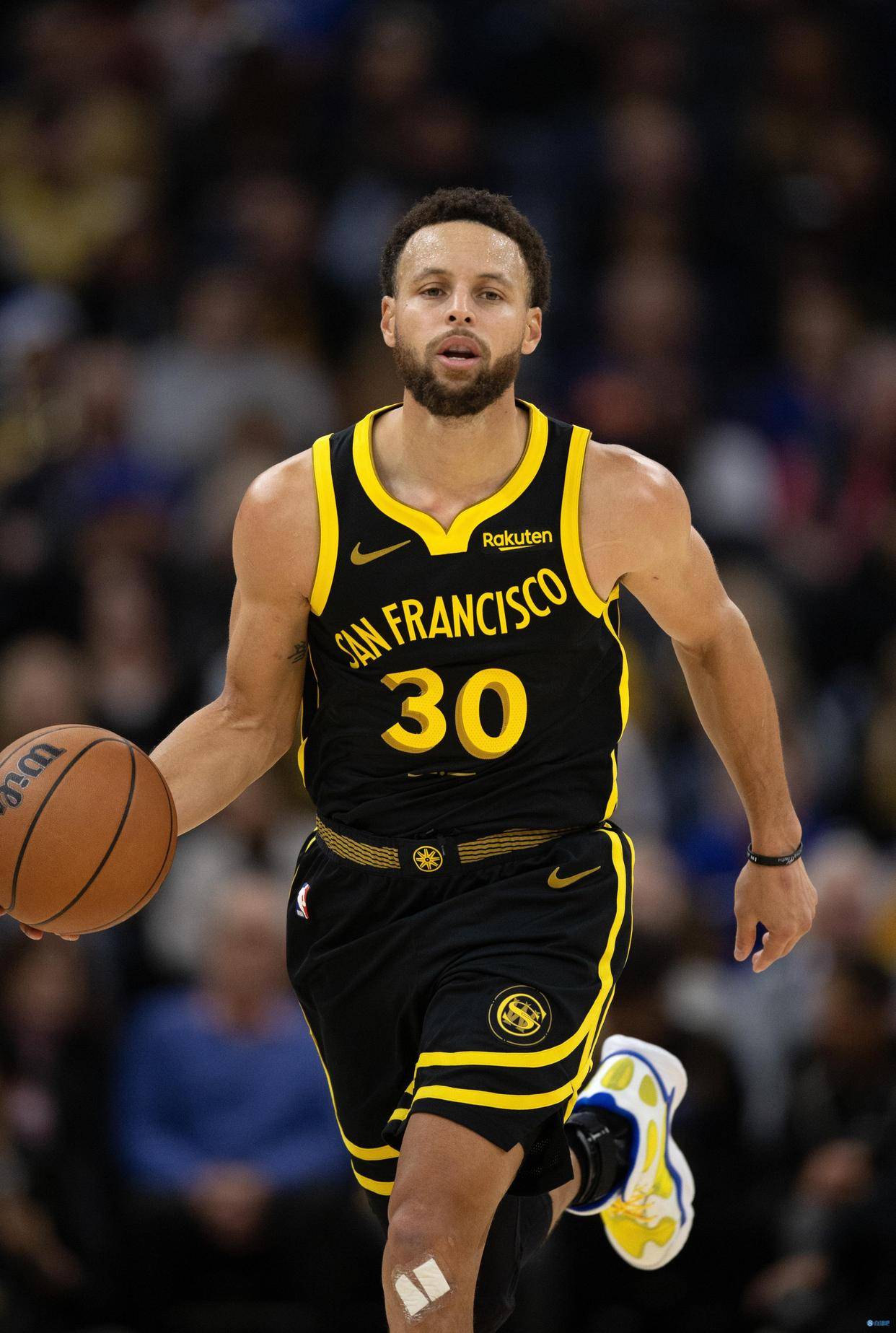 选择比动作 选择比动作