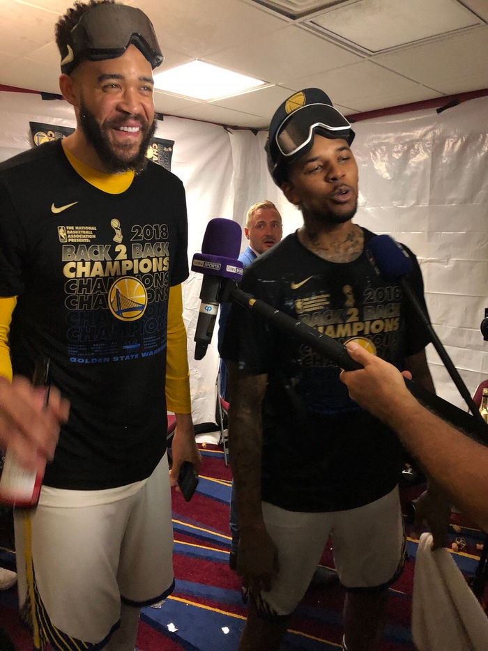 二连短跳 二连短跳