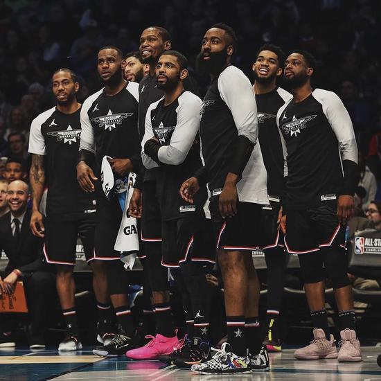 双持球模型 双持球模型